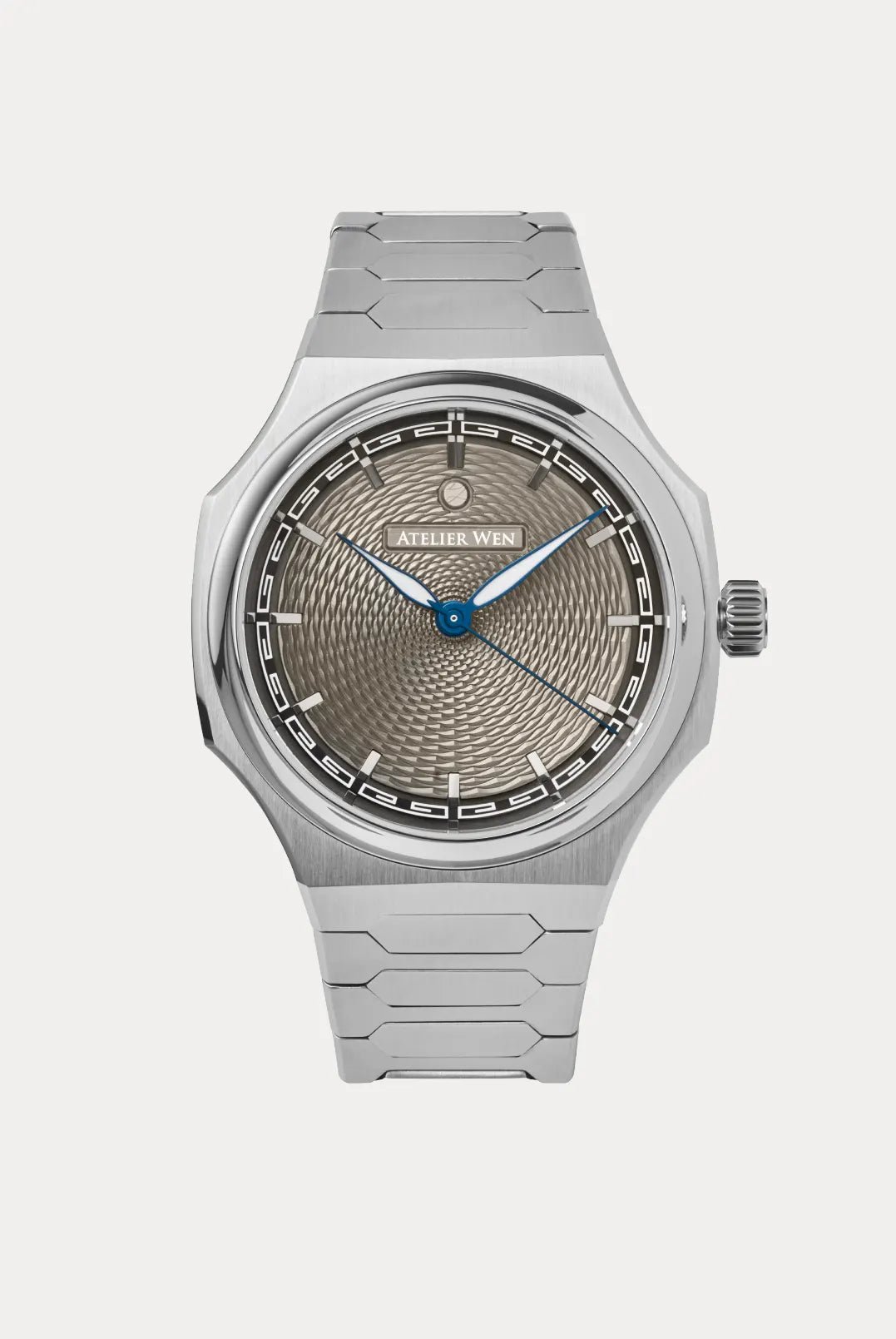 Atelier Wen Perception Ying grey dial variant on integrated bracelet