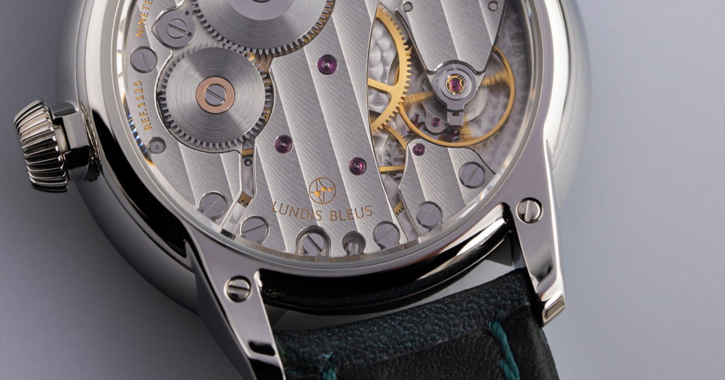Lundis Bleus watch movement detail (official image)
