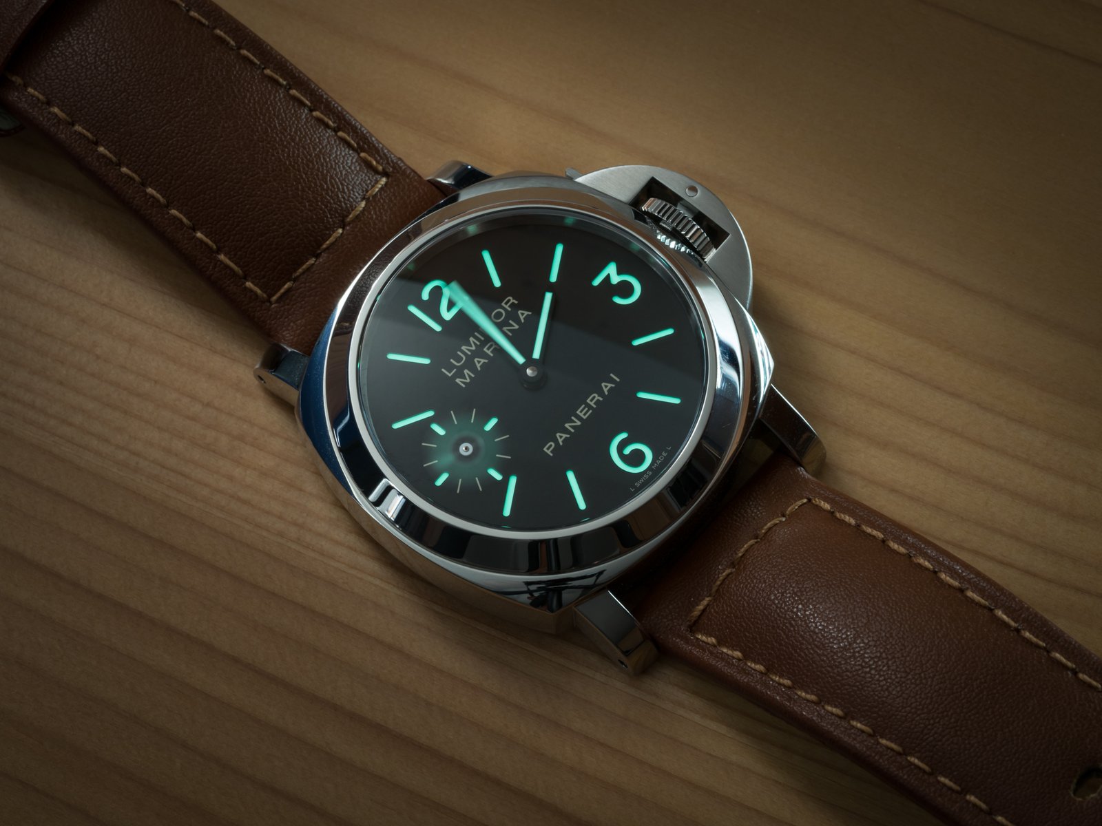 Panerai Luminor detail photo