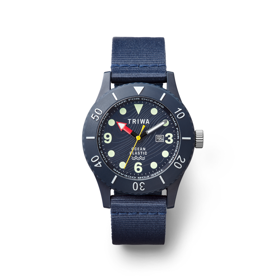 Triwa SUB Ocean Plastic Deep Sea watch (diver-style)